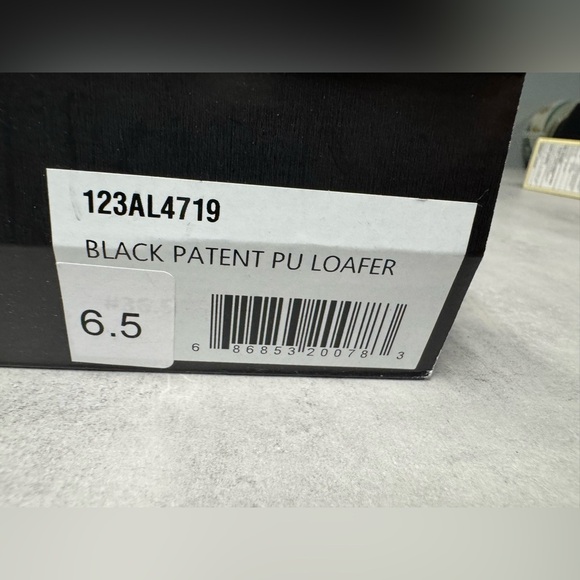 NIB- Aqua women’s Black Studded Loafers - Picture 5 of 9